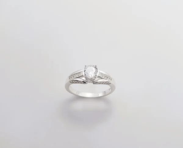 Anillo de plata