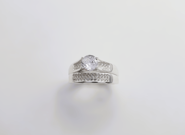 Anillo de plata