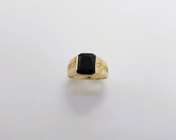 Anillo de oro